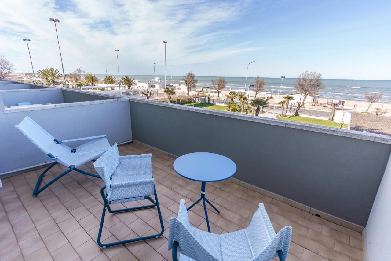 Hotel Tritone Senigallia Luaran gambar